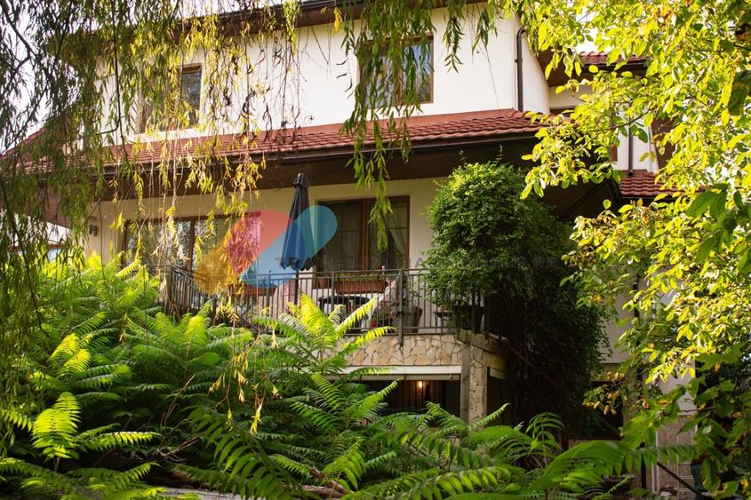 Casă individuală cu 6 camere cu Canalizare în Bună Ziua