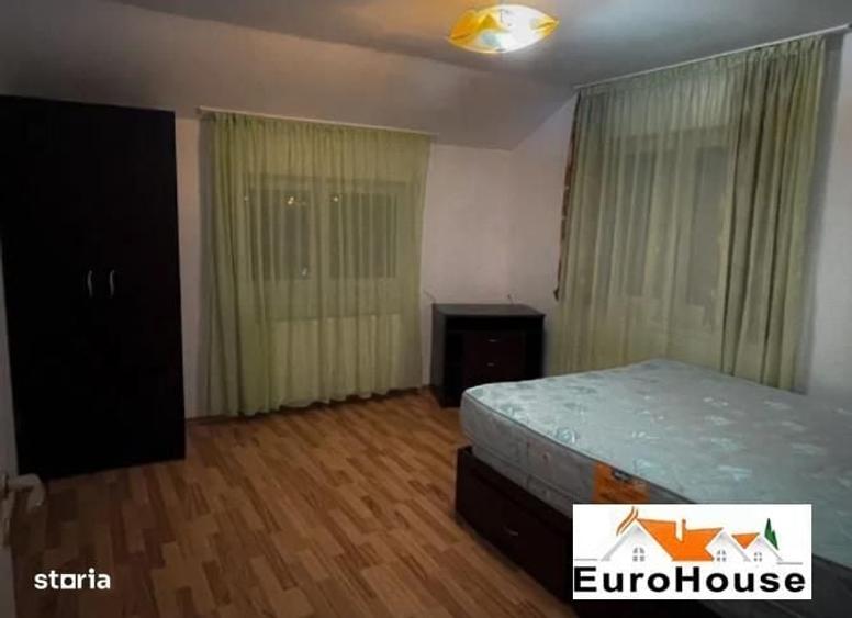 Casă cu 4 camere în Cetate
