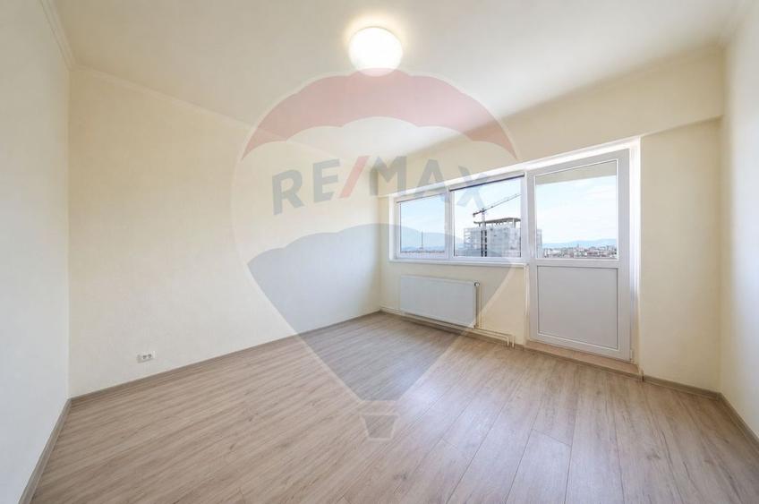 Apartament cu 4 camere de vânzare în zona Centrul Civic - 13