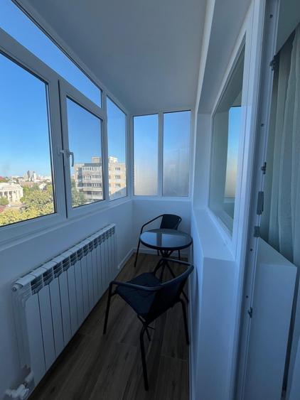 Apartament cu 3 camere decomandat în Ultracentral