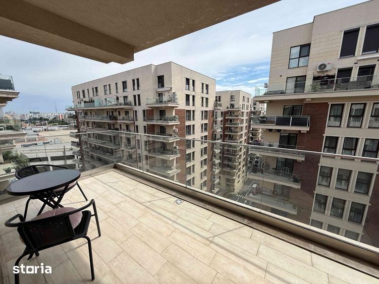Apartament cu 4 camere în Drumul Taberei