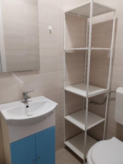 Apartament cu 3 camere decomandat, mobilat în Florești
