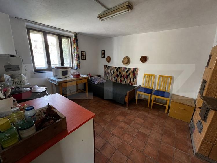 Casă individuală cu 2 camere cu Teren 1700 Mp în Rediu