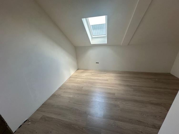 Apartament cu 2 camere decomandat în Freidorf
