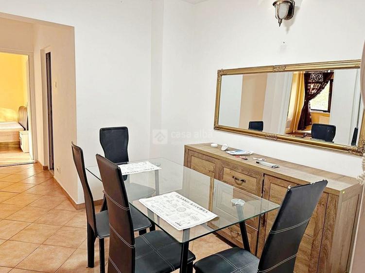 Apartament cu 2 camere decomandat, mobilat în Central