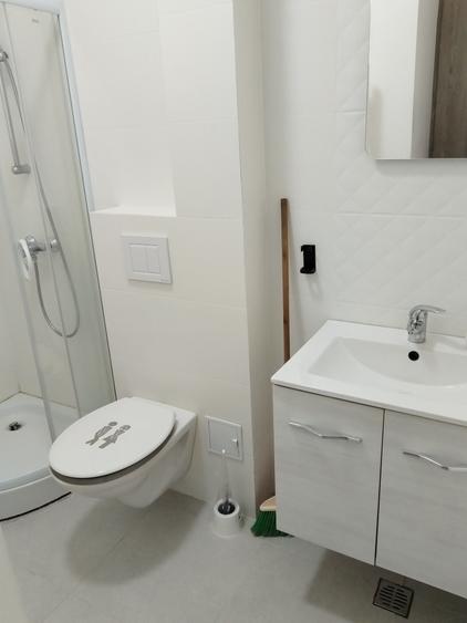 Garsonieră decomandată în Central