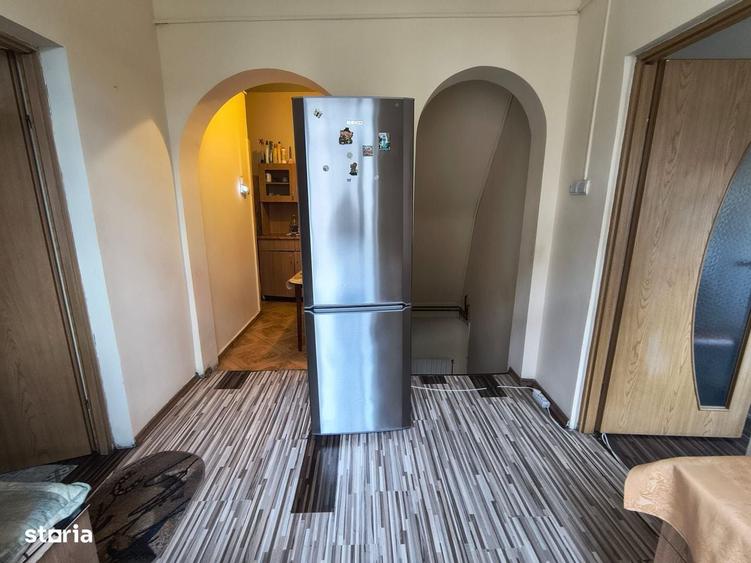 Apartament cu 3 camere decomandat în Peninsula