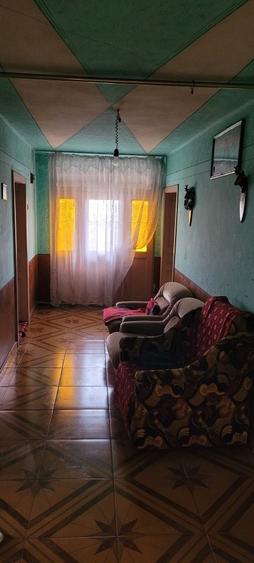 Casă cu 4 camere în Vădăstrița