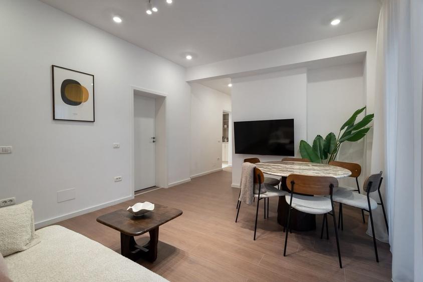 Apartament cu 4 camere, mobilat în Dorobanți
