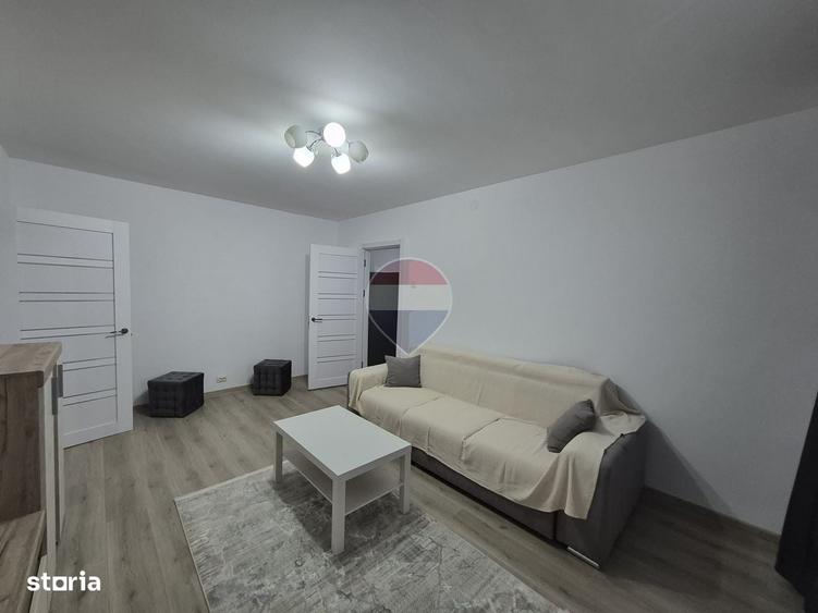 Apartament cu 3 camere semidecomandat în Sălaj