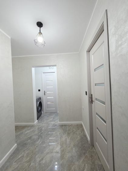 Apartament cu 2 camere decomandat în Micro 17
