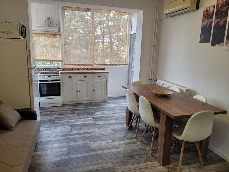 Apartament cu 3 camere decomandat în Dacia