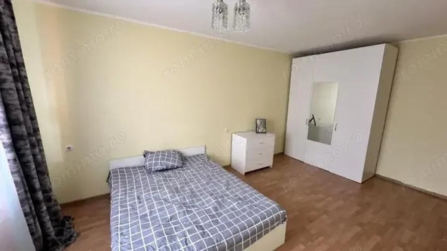Apartament cu 2 camere decomandat în Complex Studențesc