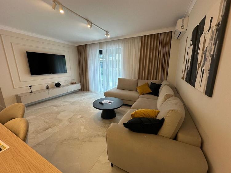 Apartament cu 2 camere decomandat în Lipovei