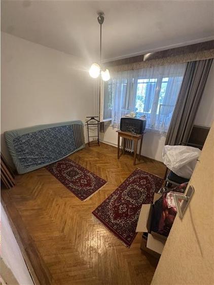 Apartament cu 3 camere decomandat în Circumvalațiunii