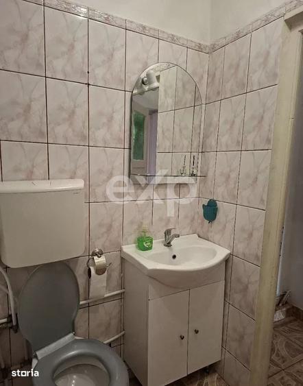 Apartament cu 3 camere semidecomandat în Calea Turzii