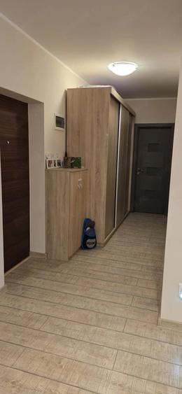 Apartament cu 3 camere decomandat în Lazaret