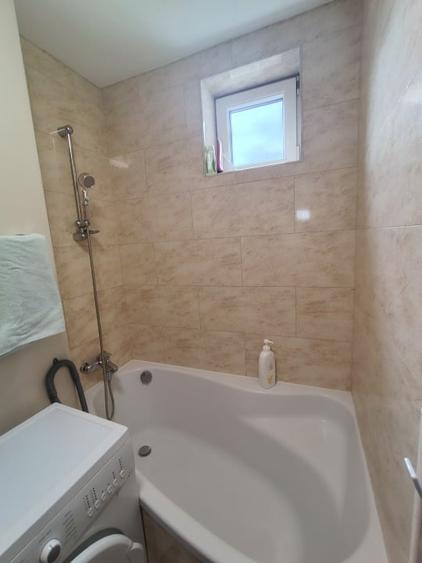 Apartament cu 2 camere semidecomandat, mobilat în Botizului