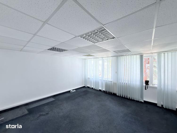 Spațiu comercial, de 300 mp, în Central