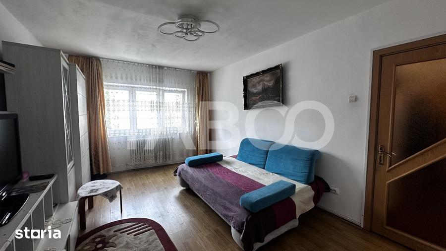 Apartament cu 2 camere decomandat în Vasile Aaron