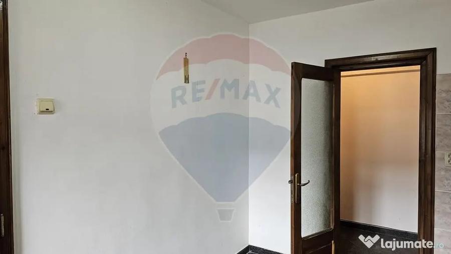Apartament cu 2 camere decomandat în Ultracentral