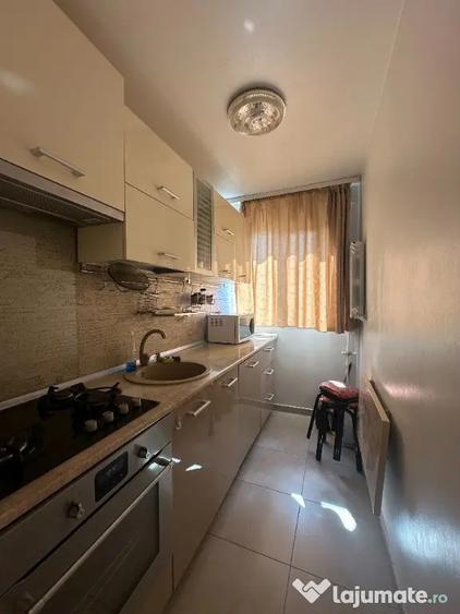 Apartament cu 2 camere nedecomandat în Malu Roșu