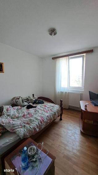 Apartament cu 3 camere decomandat în Agigea