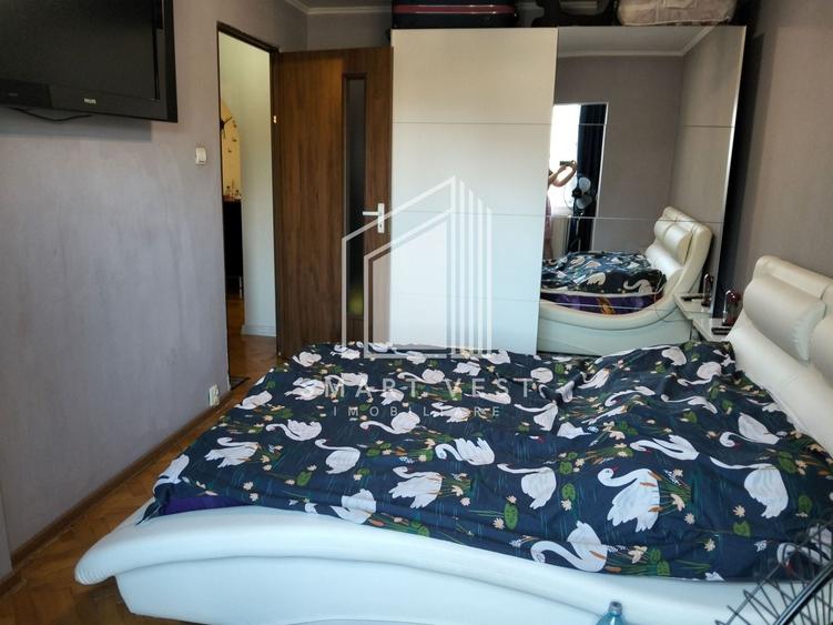 Apartament cu 3 camere semidecomandat, mobilat în Micro 16