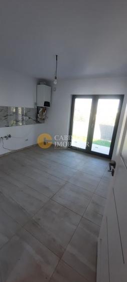 Casă individuală cu 3 camere cu Canalizare în Țuțora