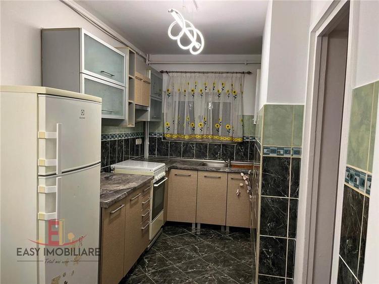 Apartament cu 2 camere decomandat, mobilat în Ultracentral
