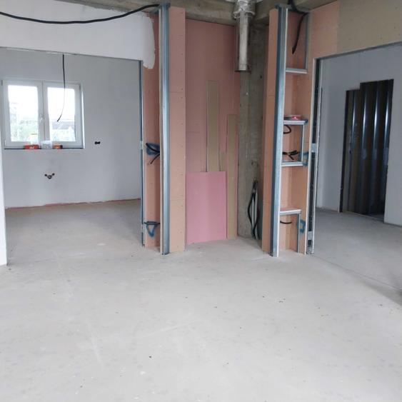 Casă cu 3 camere în Micești