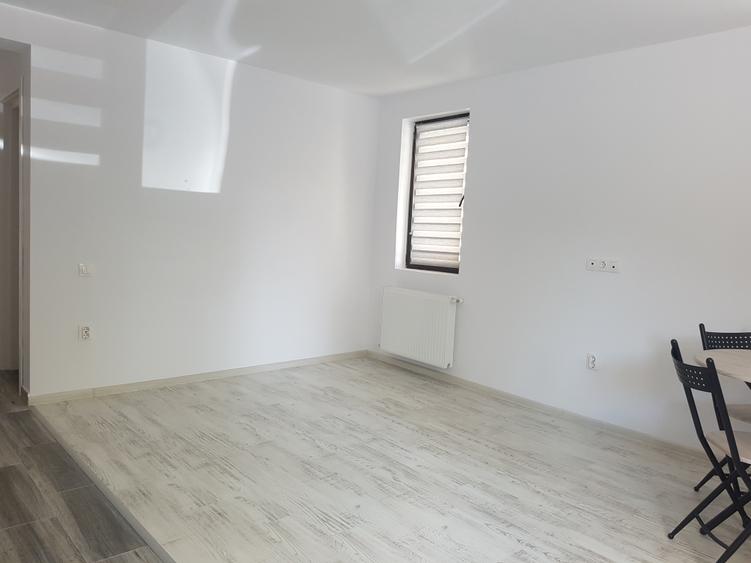 Apartament cu 2 camere decomandat în Odăi
