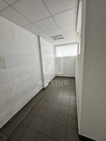 Spațiu comercial, de 137.69999694824 mp, în Central