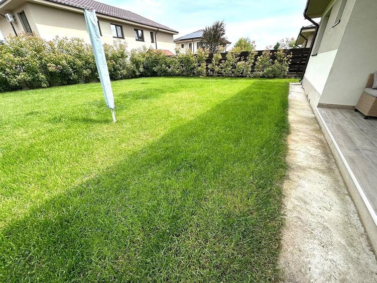 Casă individuală cu 4 camere cu Canalizare în Corbeanca
