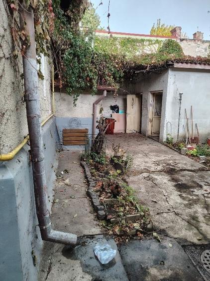 Casă cu 4 camere cu Canalizare în Cișmigiu