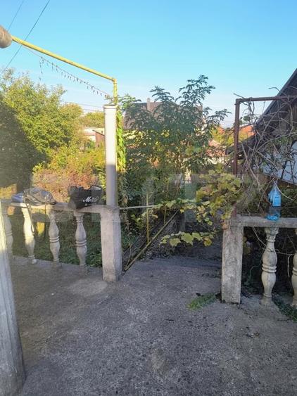 Casă individuală cu 3 camere cu Canalizare în Nord-Vest