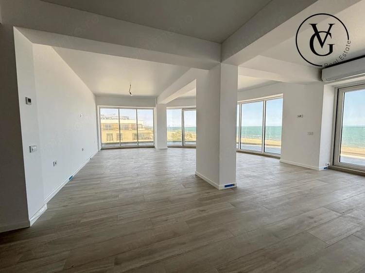 Apartament cu 3 camere semidecomandat în Nord