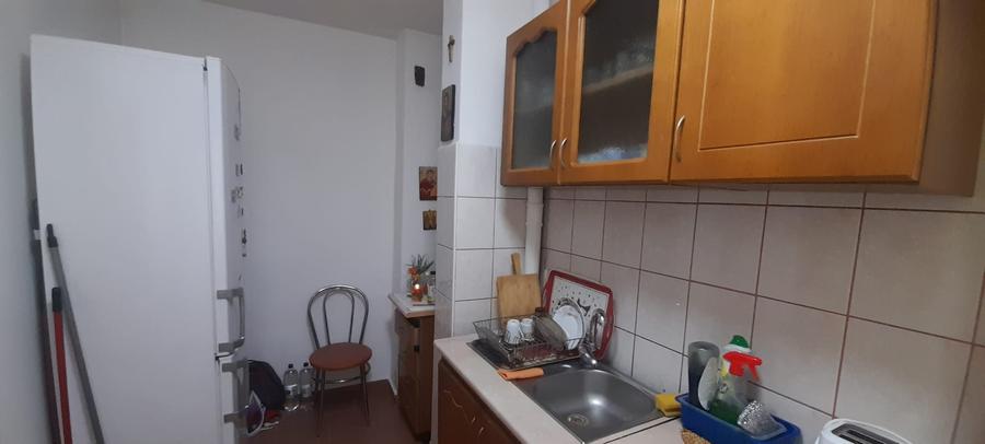Apartament cu 3 camere decomandat în Drumul Taberei