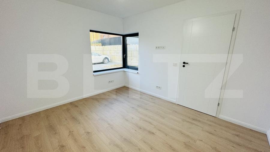 Duplex cu 3 camere cu Canalizare în Viișoara