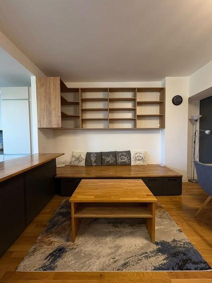 Apartament cu 3 camere decomandat, mobilat în Iancu Nicolae