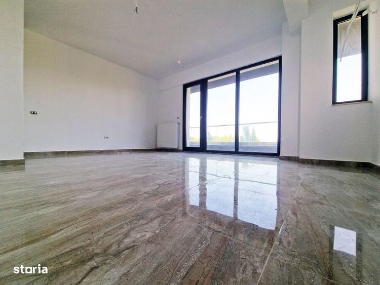 Apartament cu 3 camere decomandat în Sud