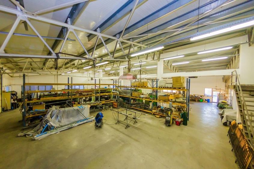 Spațiu industrial, de 550 mp, în Sud-Vest