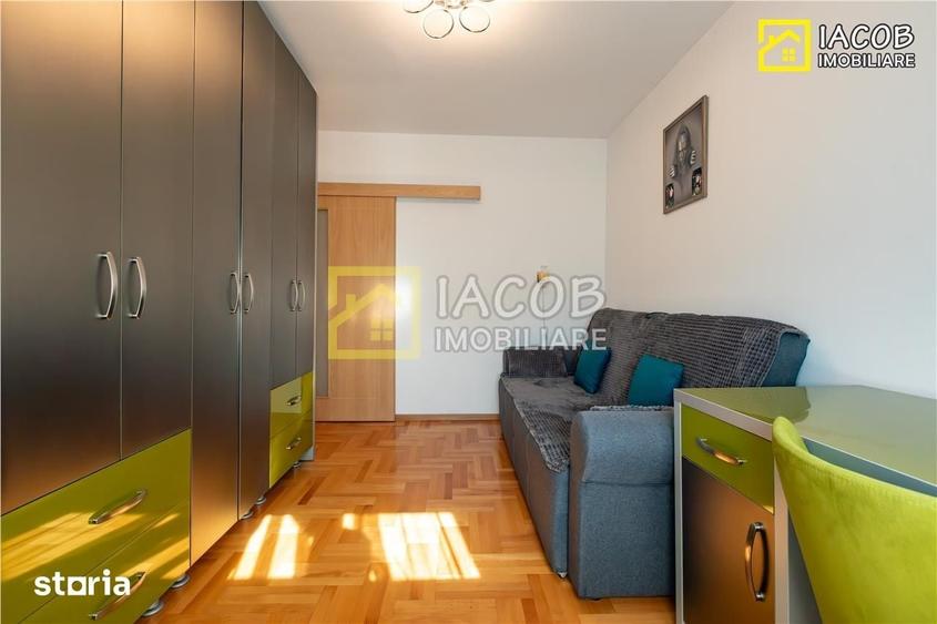 Apartament cu 3 camere decomandat în Bistrița Lac