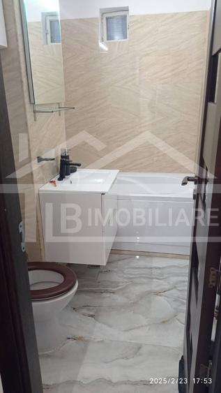 Apartament cu 3 camere decomandat în Gara Mare