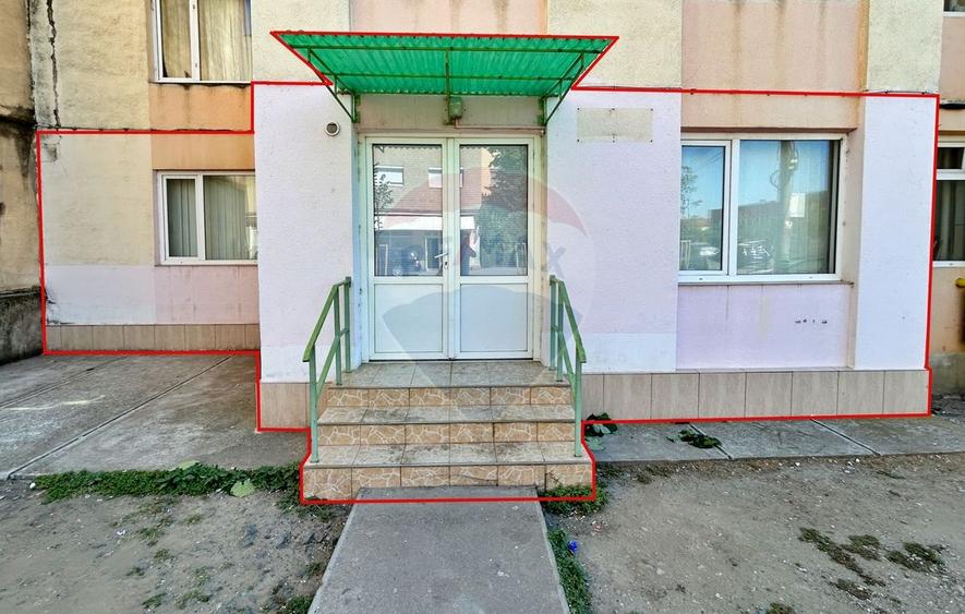 Spațiu comercial, de 54 mp, în Confecții