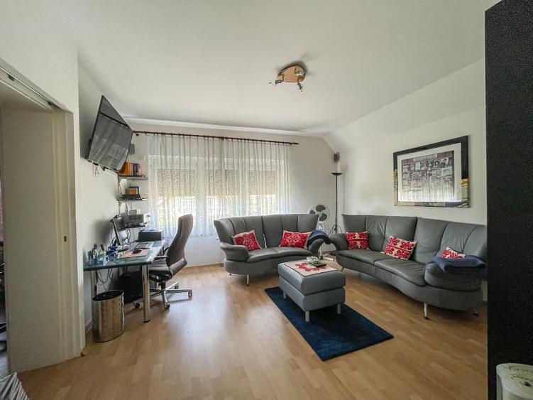 Casă individuală cu 5 camere cu Teren 1700 Mp în Nord-Est
