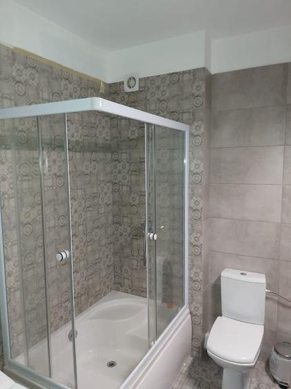 Apartament cu 2 camere semidecomandat, mobilat în Central