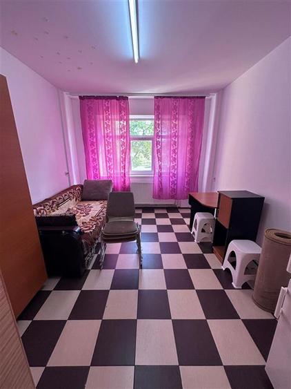 Garsonieră decomandată în Podu Roș