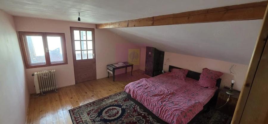 Casă cu 5 camere cu Teren 2200 Mp în Provița de Sus