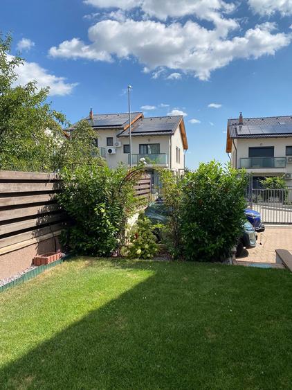 Duplex cu 4 camere cu Canalizare în Dâmbul Rotund